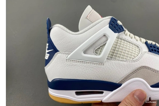 DR5415-100 Retro  4 SB Jordan DR5415-100 Navy 0513